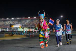 BIB: 976402, 4752, 150, 47395
                            <button type="button" onclick="openModal(22812539)" class="btn btn-primary btn-sm float-right btn-popup" data-toggle="modal" data-target=".modal-high-quality">
                        <i class="fas fa-shopping-cart"></i> Add to Cart
                    </button>
                                            <button type="button" onclick="isThisMe(22812539, true)" class="btn btn-success btn-sm float-right btn-popup btn-isme hidden" data-toggle="tooltip" data-placement="bottom" title="นี่คือรูปของคุณใช่ไหม คลิกที่นี่เพื่อเอาเข้าอัลบั้ม">
                        <i class="fas fa-plus"></i> Add to album
                    </button>
                    <button type="button" onclick="isThisMe(22812539, false)" class="btn btn-warning btn-sm float-right btn-popup btn-isnotme hidden">
                        <i class="fas fa-ban"></i> Remove from album
                    </button>